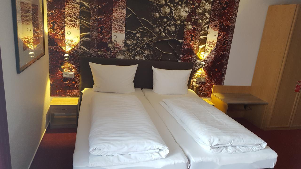 Hotel Aggertal Gummersbach Esterno foto